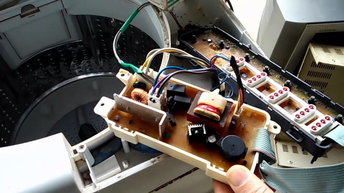 Cách khắc phục máy giặt không giặt nhưng vẫn vắt được