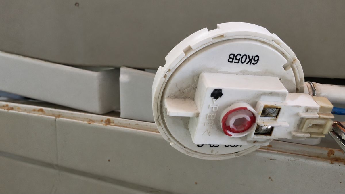 Cách kiểm tra máy giặt không giặt nhưng vẫn vắt được