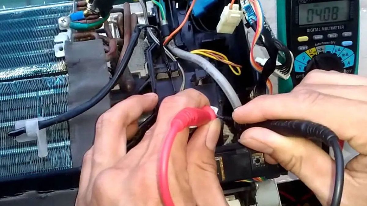 Nguyên nhân máy lạnh chạy một lúc rồi tắt rồi chạy lại và cách khắc phục