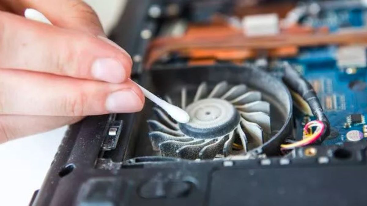 Cách khắc phục máy tính kêu bíp bíp liên tục: Kiểm tra quạt tản nhiệt 