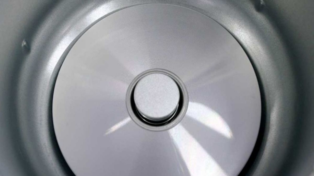 Nồi cơm điện có mấy bộ phận chính?