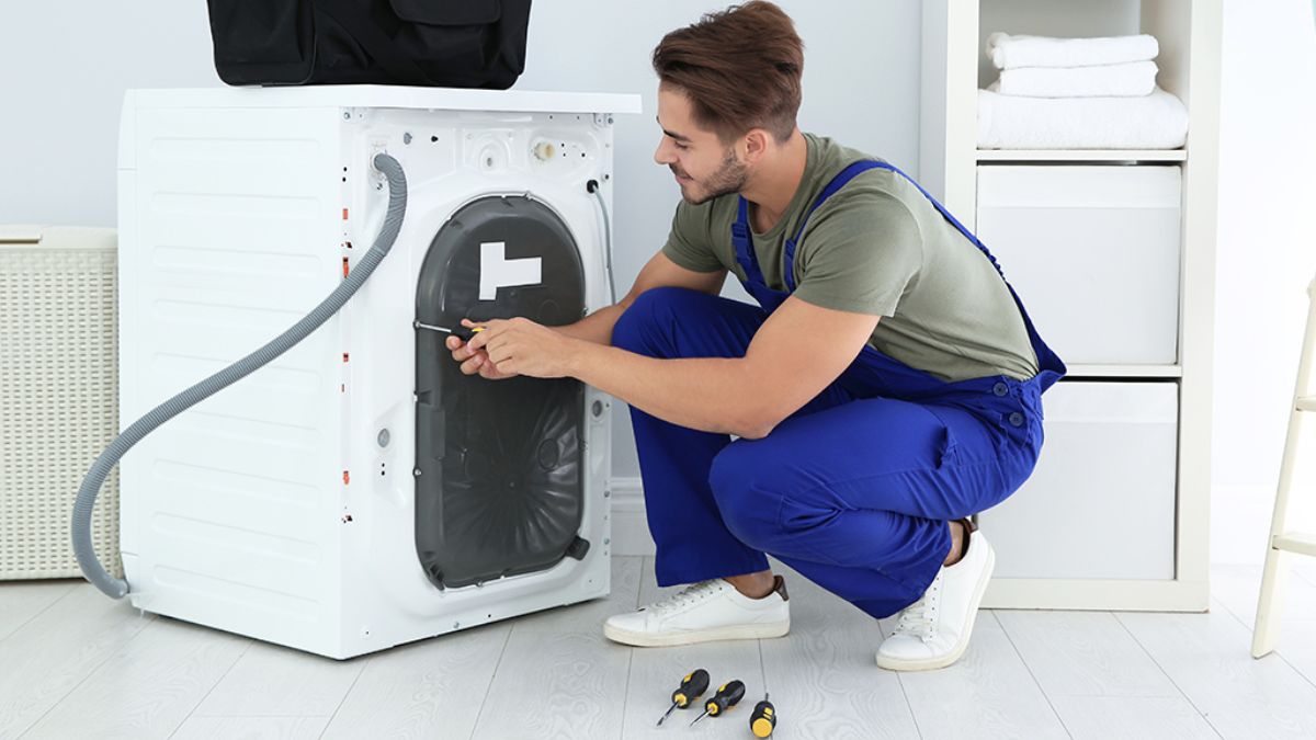 Cách phòng tránh tình trạng nước vào máy giặt yếu tái diễn