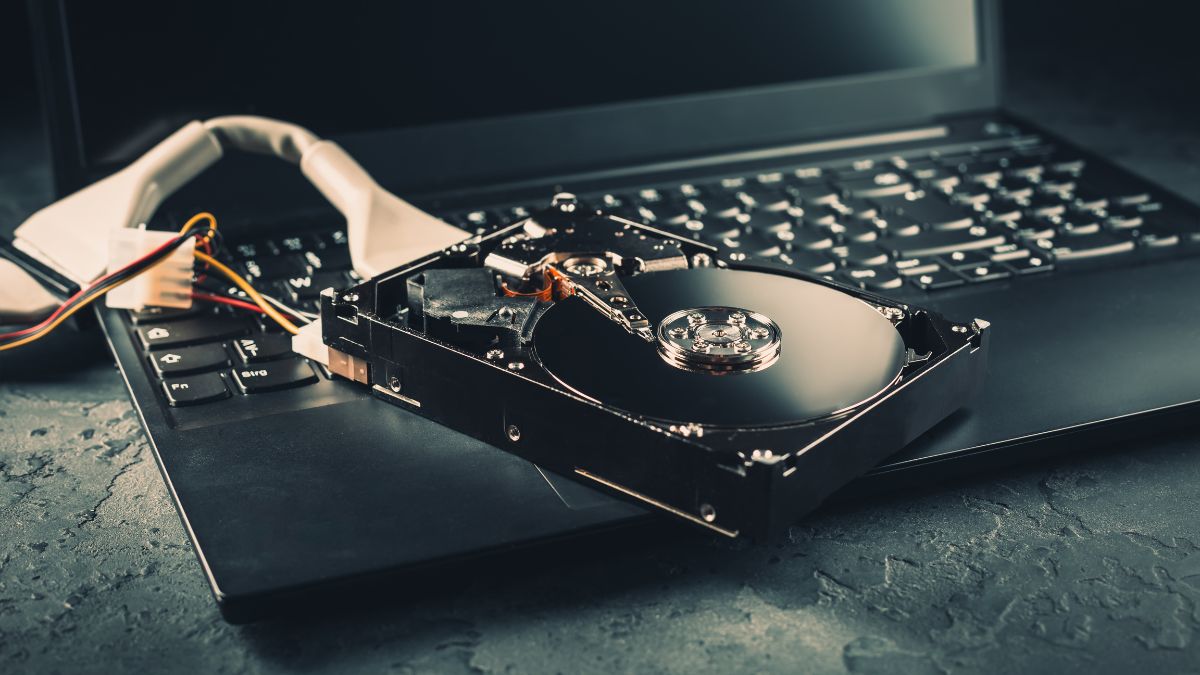 Ổ cứng chết cơ có sửa được không