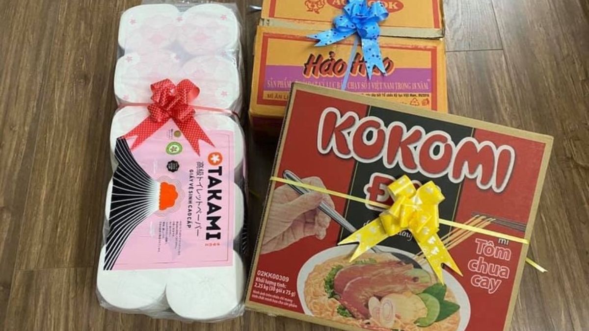 Cách tặng quà 8/3 bựa mà không bị “ăn đòn”