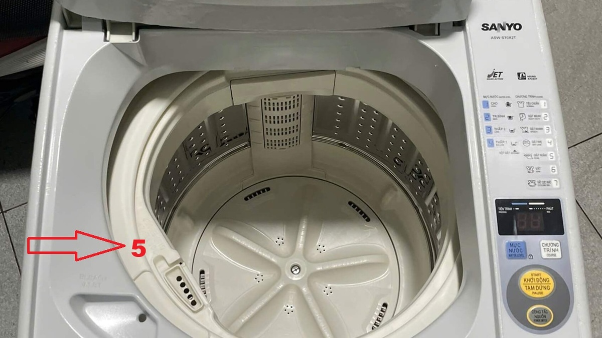 Cách reset máy giặt Sanyo bước 3