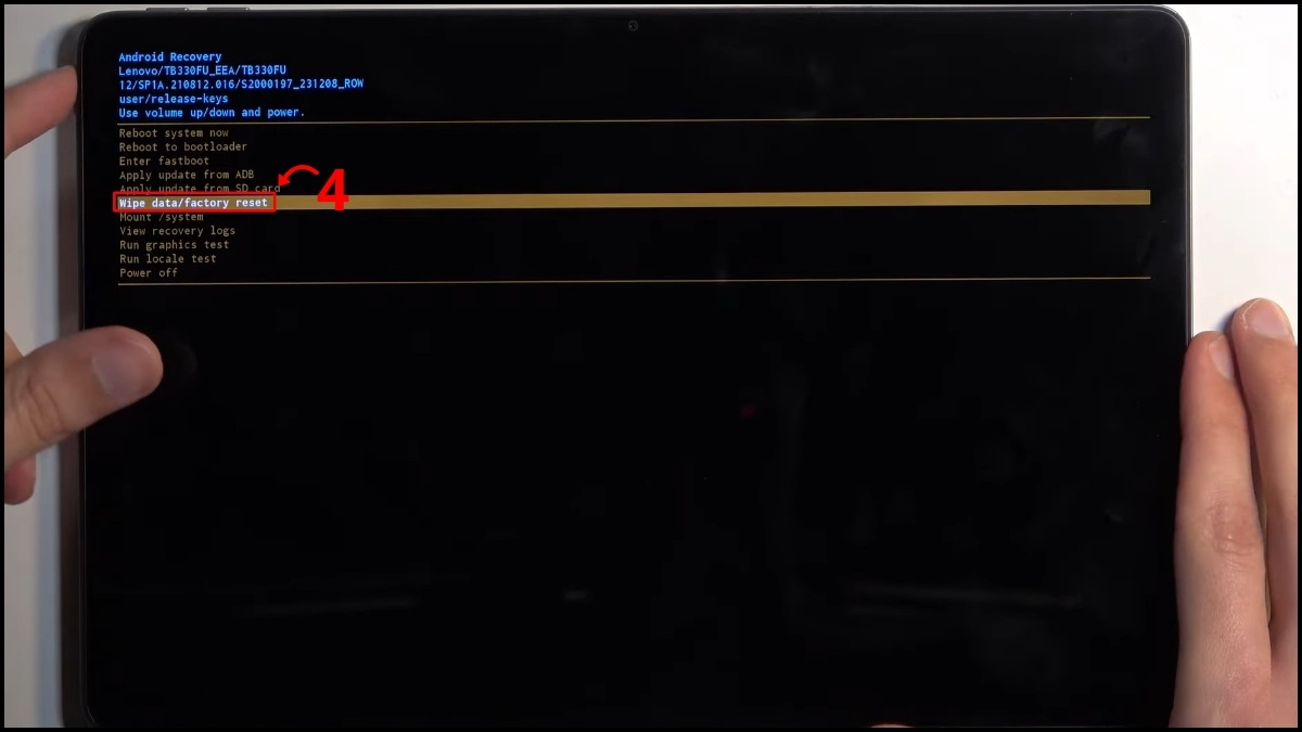 Hard Reset máy tính bảng Lenovo khi không vào được Cài đặt bước 3