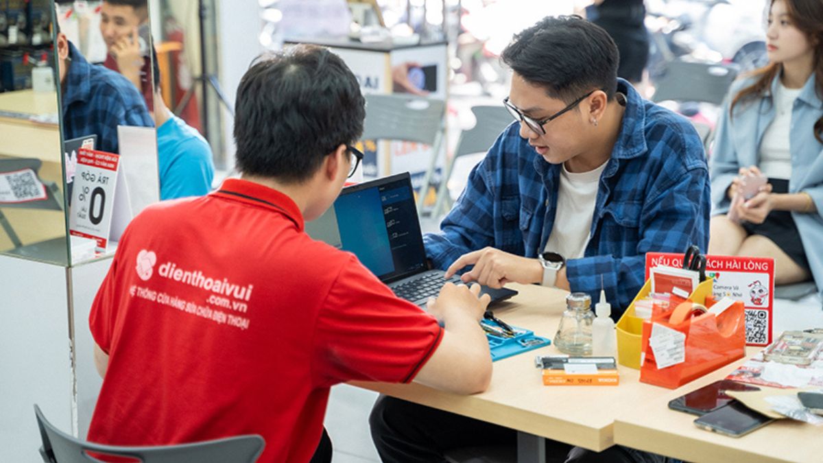 Mang máy tính đến trung tâm sửa chữa uy tín