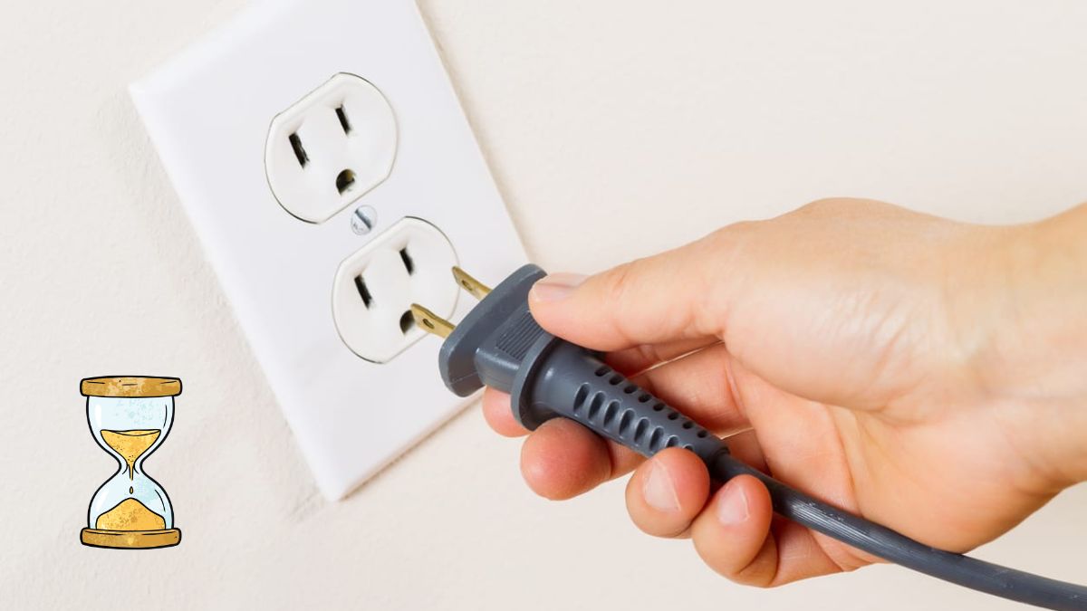 Tủ lạnh rút điện bao lâu thì cắm lại được?
