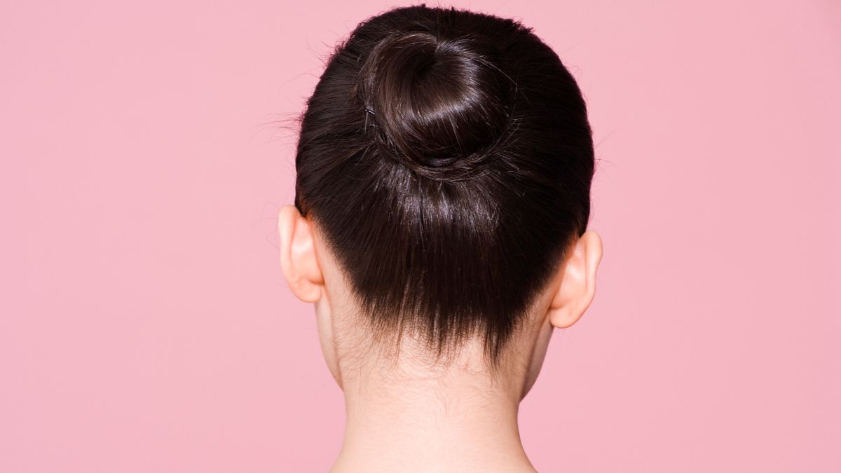 Cách buộc tóc đẹp kiểu Lazy Bun