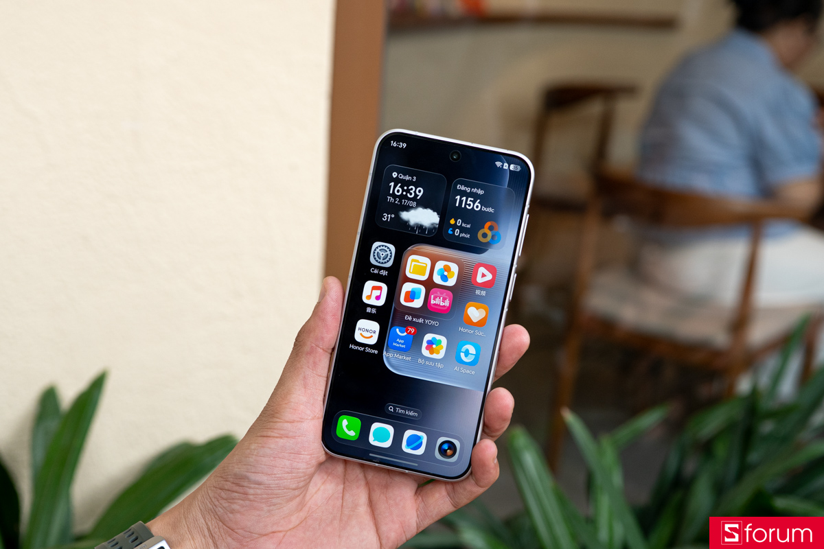 Trên tay HONOR Robot Phone mặt trước