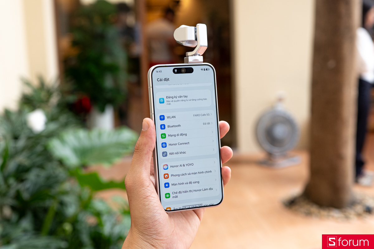Trên tay HONOR Robot Phone MagicOS 10