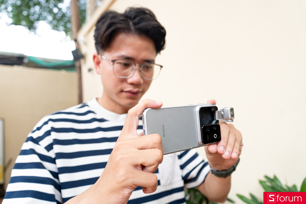 Trên tay HONOR Robot Phone chụp ảnh