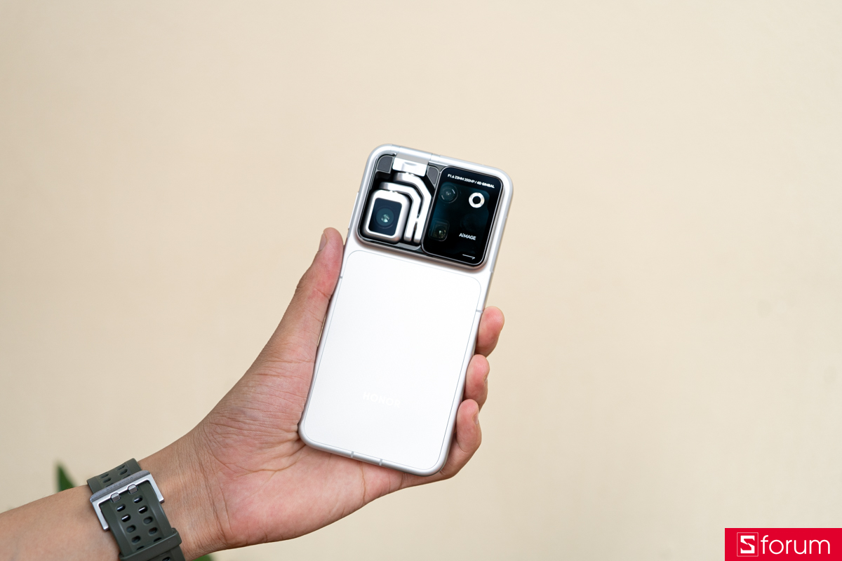 Trên tay HONOR Robot Phone mặt sau