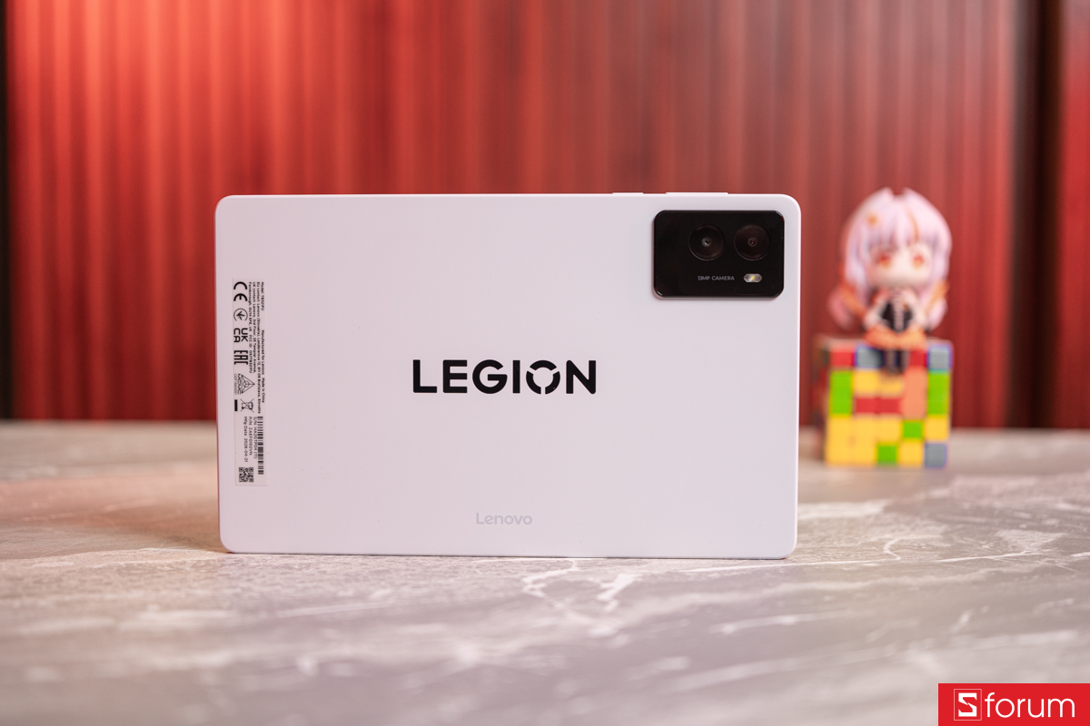 Trên tay Lenovo Legion Tab Gen 3 mặt sau