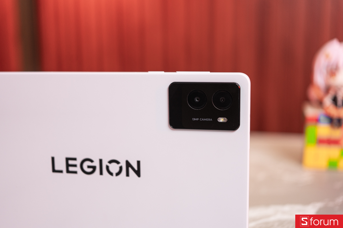 Trên tay Lenovo Legion Tab Gen 3 camera
