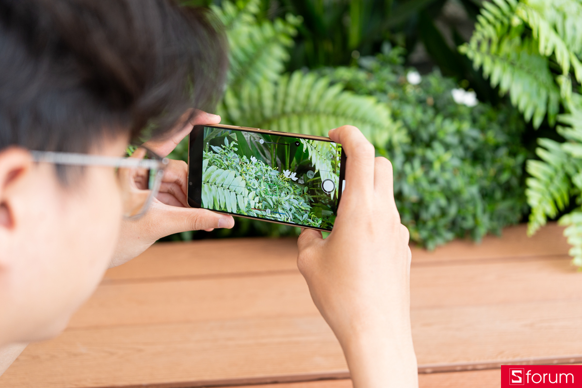 Trên tay Sony Xperia 1 VIII chụp hình