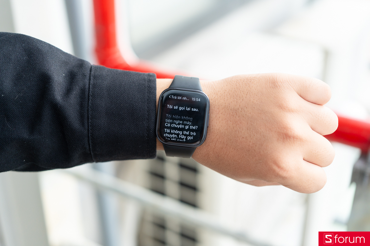 Trên tay Xiaomi REDMI Watch 6 Active nhắn tin