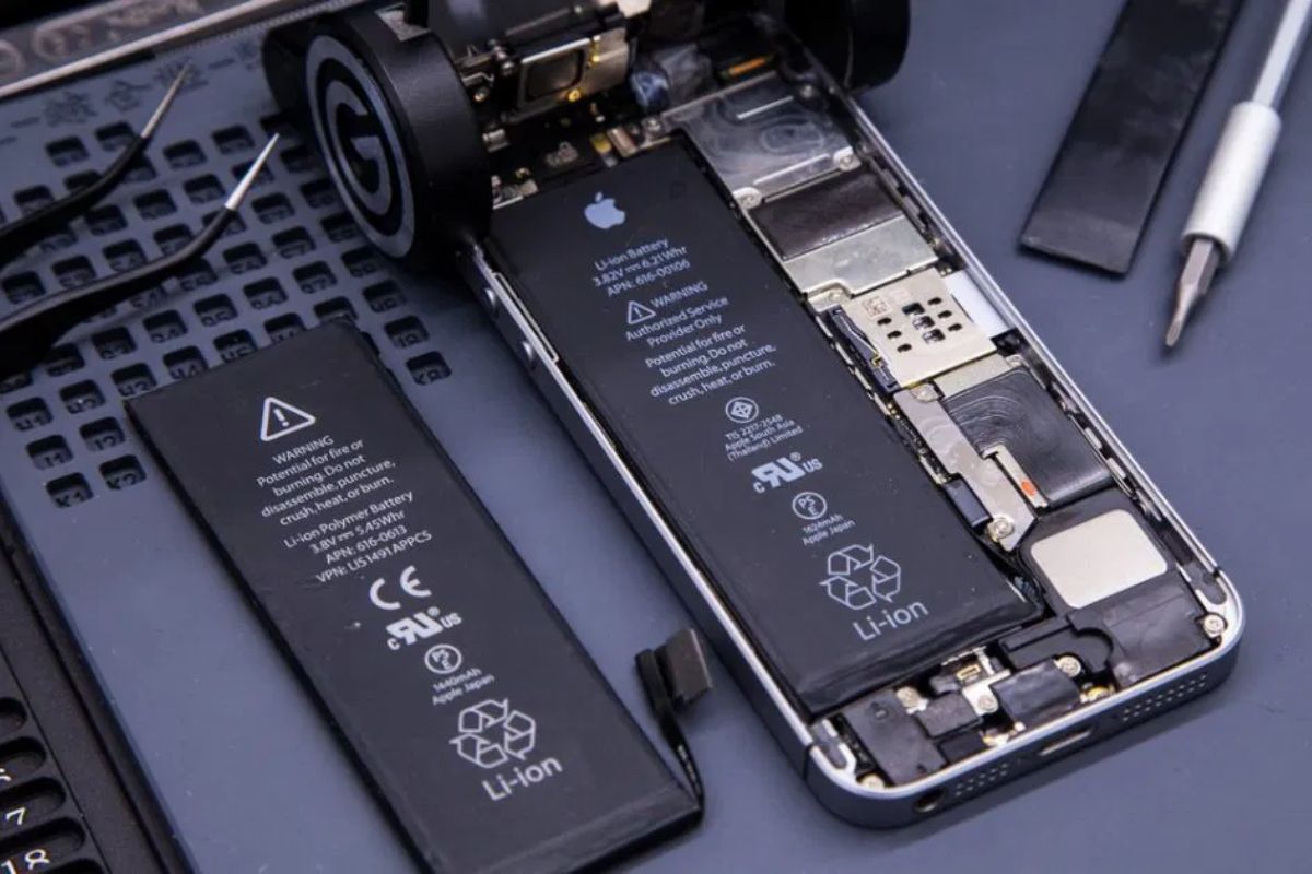 iPhone thay pin có thể ảnh hưởng đến khả năng chống bụi và nước