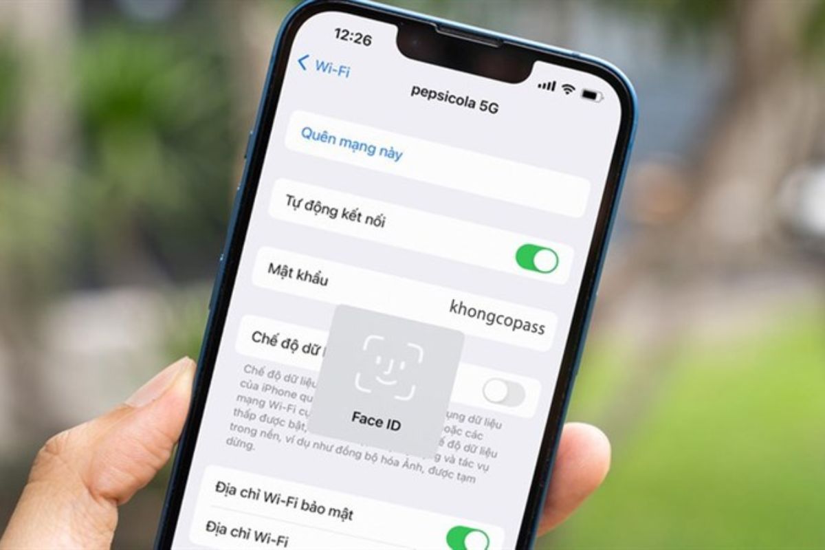 Không chia sẻ mật khẩu công khai là cách giới hạn người dùng 4G trên iPhone tránh nhanh hết data