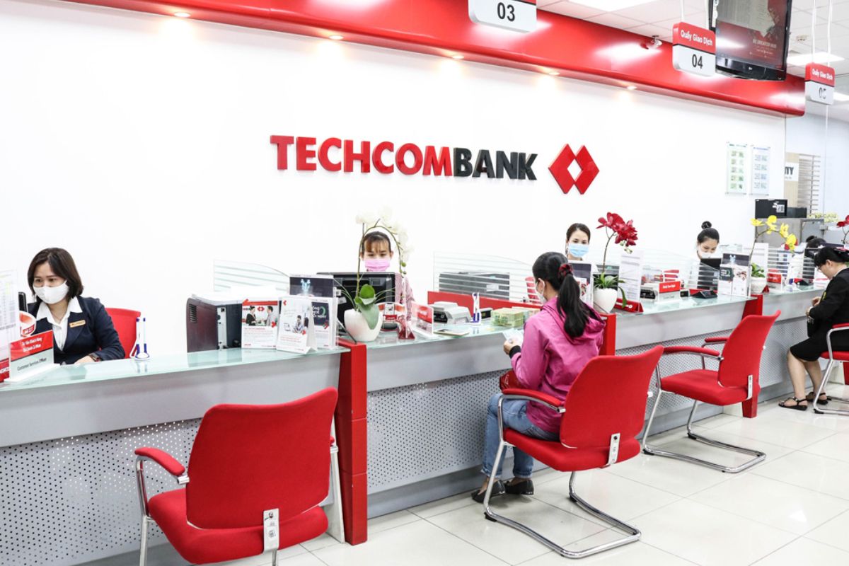 Cập nhật số điện thoại mới sau khi mất SIM để có mã OTP thực hiện giao diện trên app ngân hàng Techcombank