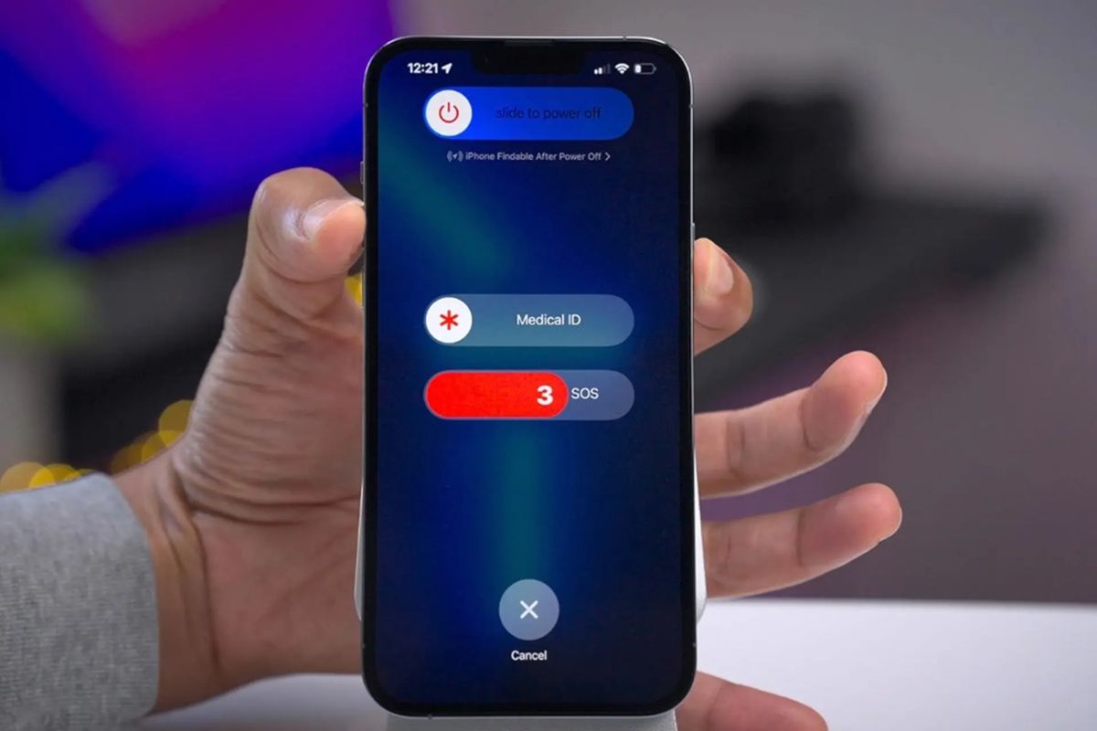 Khởi động lại iPhone bằng tổ hợp phím cứng