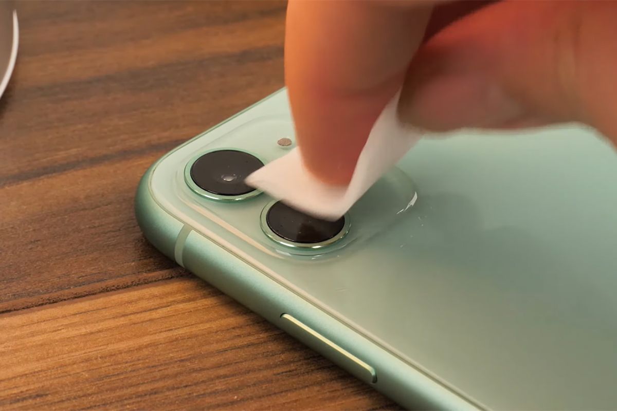 Vệ sinh lại camera