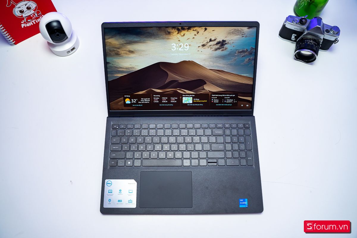 Intel Core i3 chơi game hiệu quả.