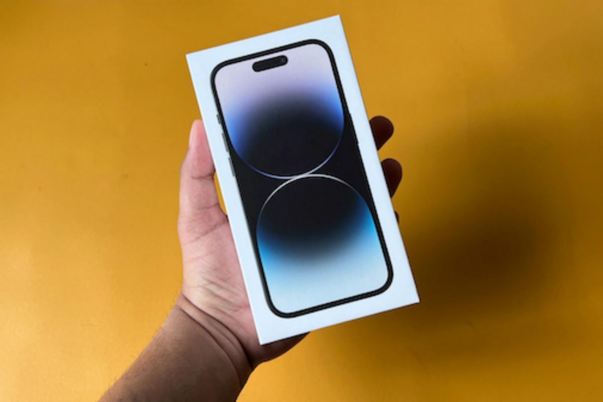 Kiểm tra mã iPhone ZD/A trên hộp vỏ iPhone