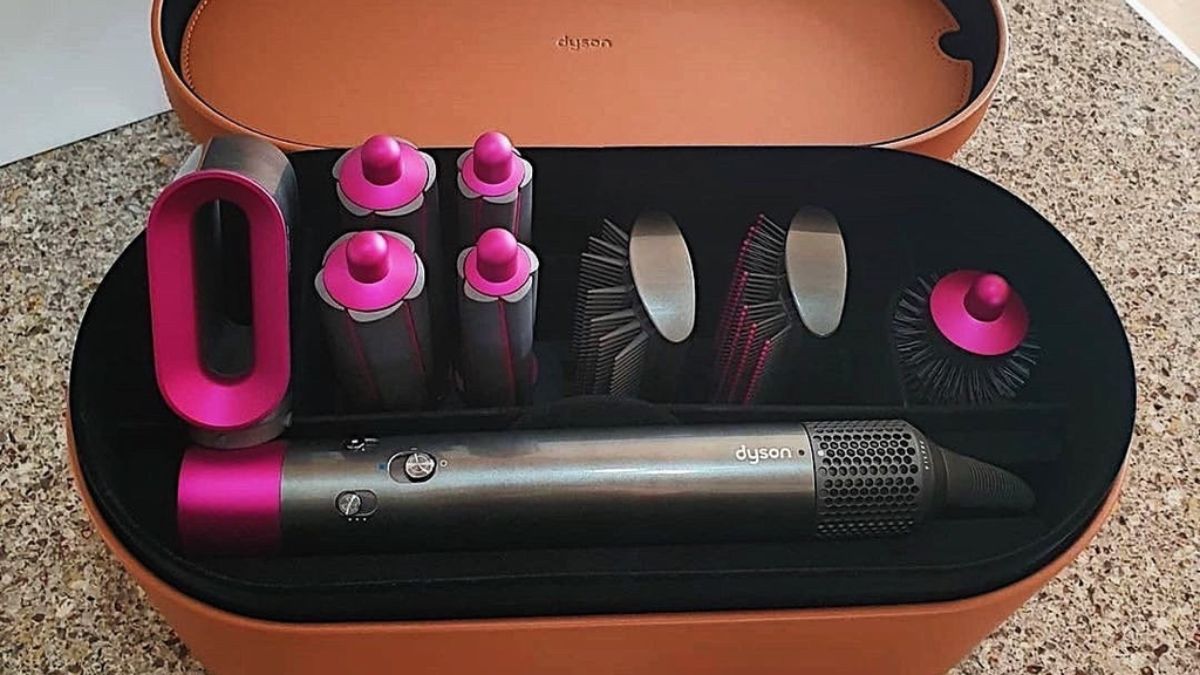 Máy sấy tóc Dyson mua ở đâu để yên tâm về độ uy tín? bg