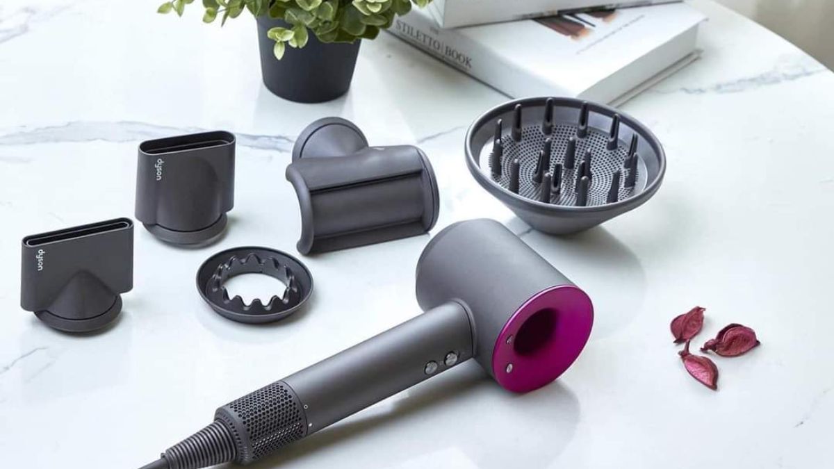 Máy sấy tóc Dyson mua ở đâu để yên tâm về độ uy tín? Máy sấy tóc Dyson mua ở đâu để yên tâm về độ uy tín?