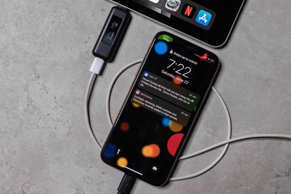 Tậu iPhone mới về liệu bạn đã nắm được cách sạc pin iPhone đúng cách chưa? 3