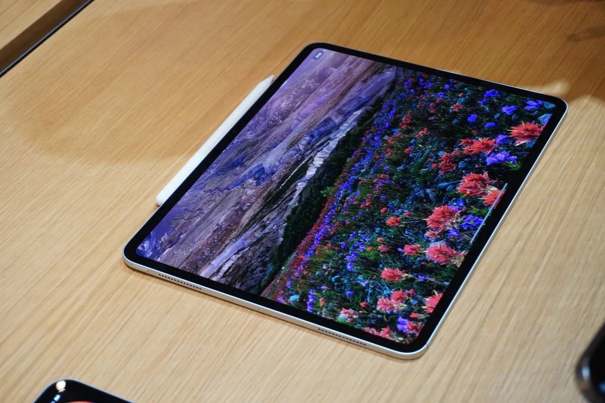 Vẽ 3D trên iPad Pro M4