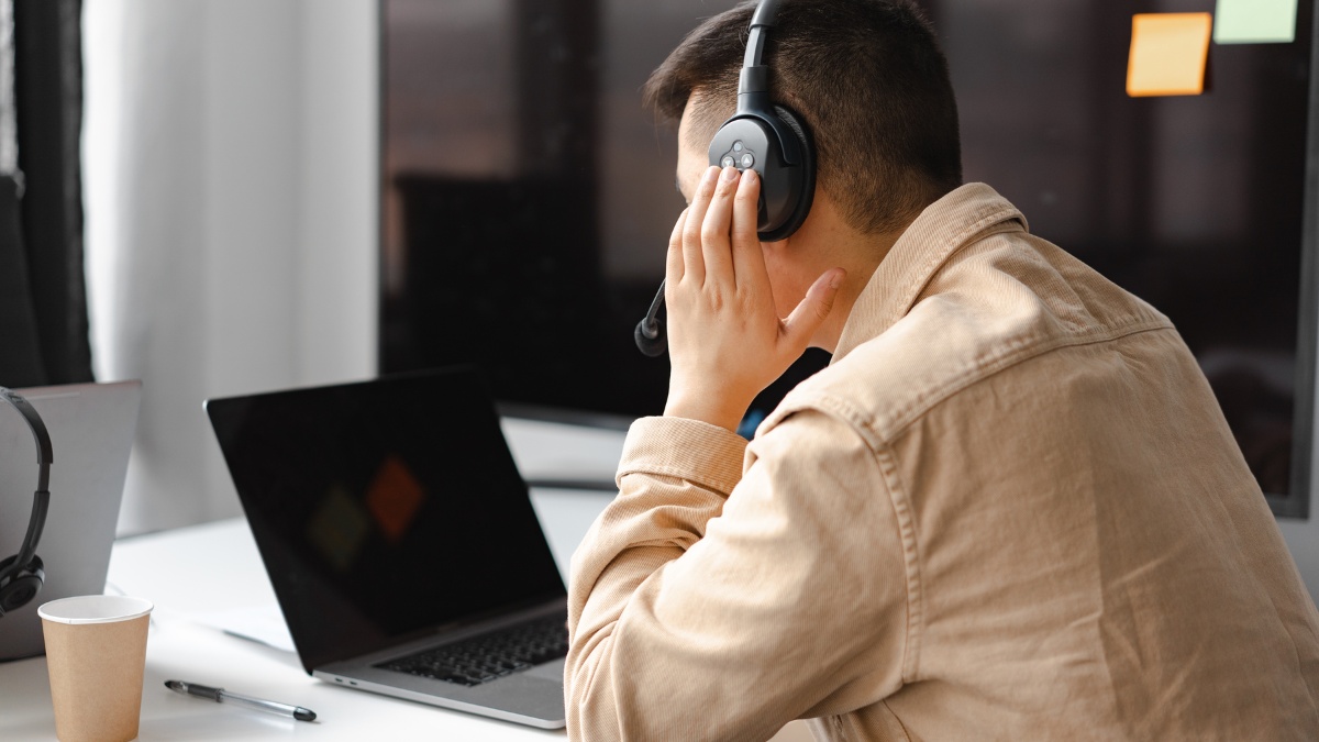 Nhận biết tình trạng laptop không nhận tai nghe bluetooth