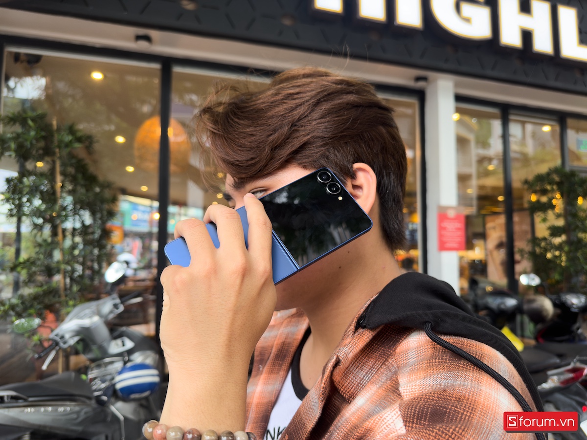 Đánh giá thiết kế Samsung Galaxy Z Flip7