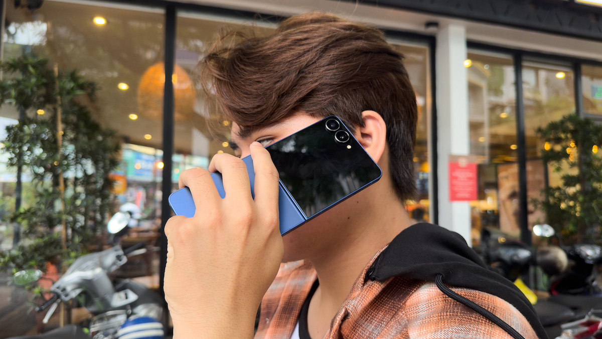 Đánh giá Samsung Galaxy Z Flip7: Chạm ngưỡng hoàn hảo điện thoại gập nhỏ gọn!
