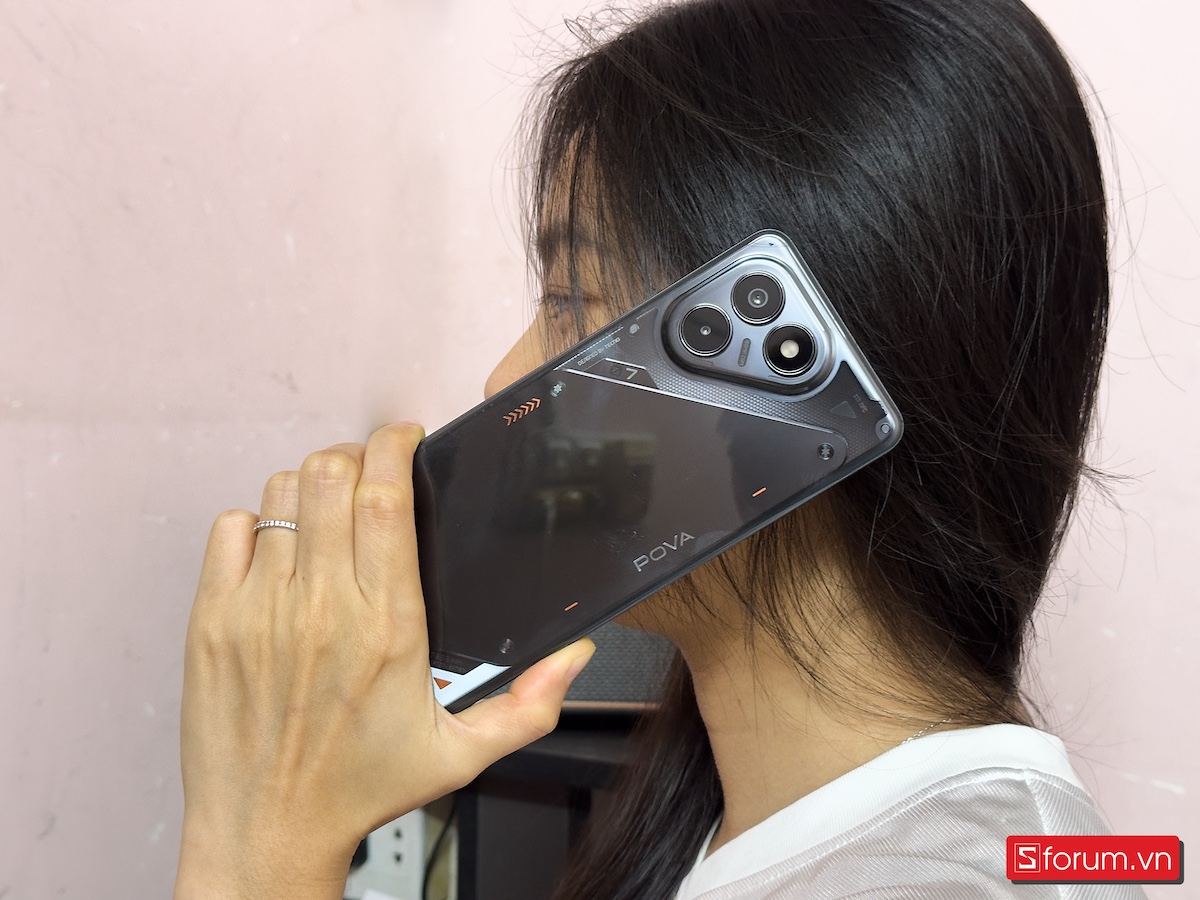 thiết kế của Tecno Pova 7