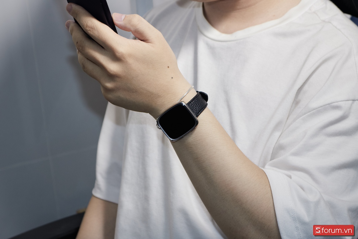 Trên tay thiết kế của Amazfit Active 2 Square Premium 