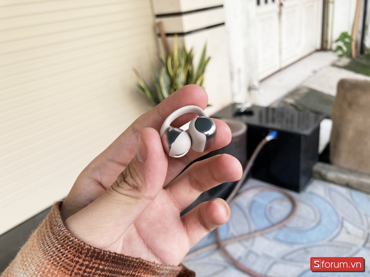 Trên tay thiết kế tai nghe Shokz OpenDots ONE,