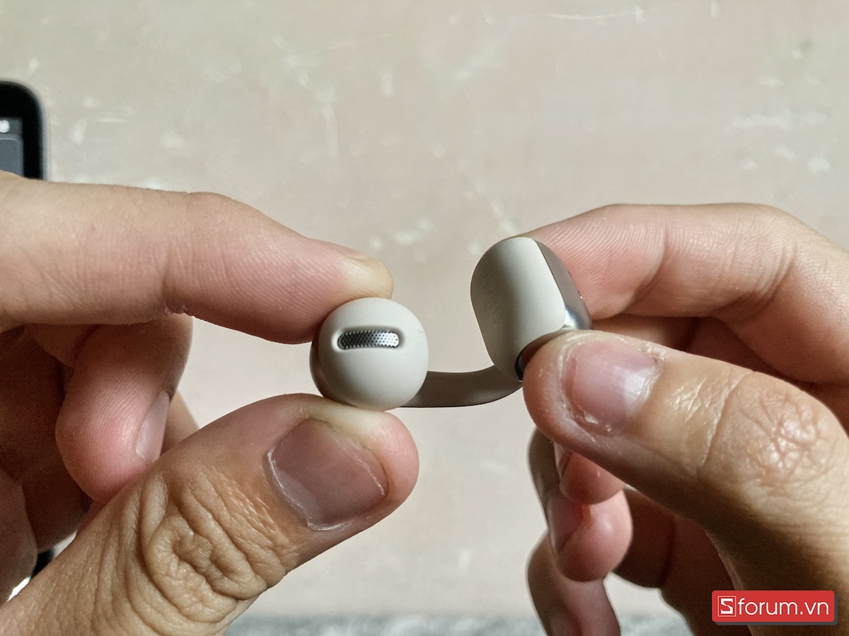 Trên tay thiết kế tai nghe Shokz OpenDots ONE,