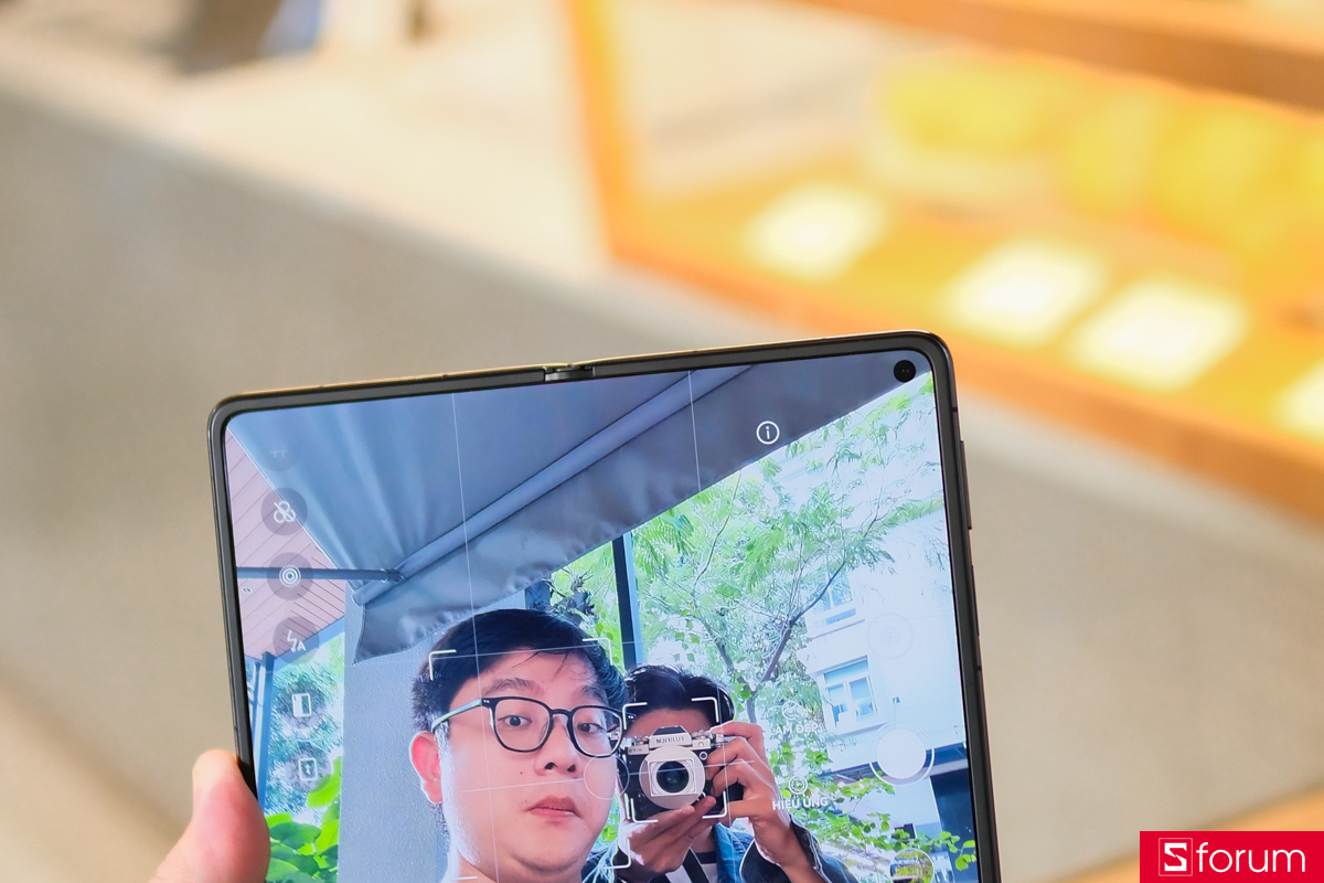 Trên tay Huawei Mate X7