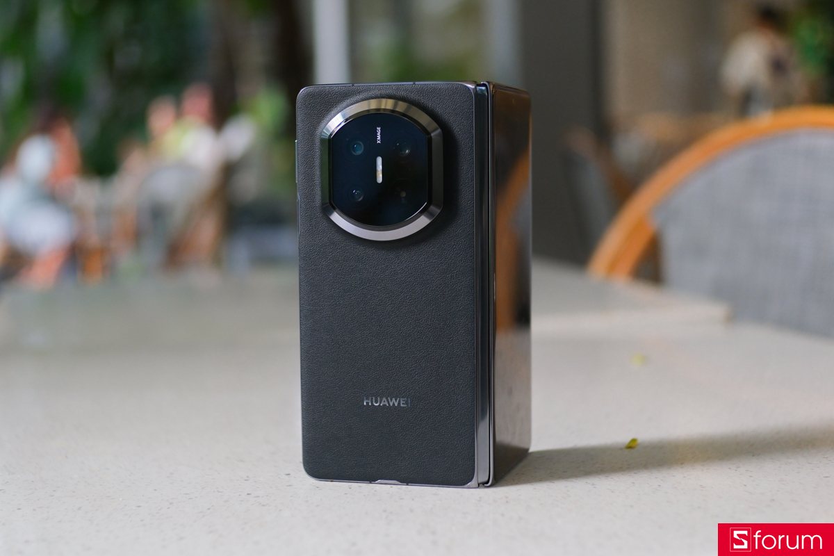 Trên tay Huawei Mate X7