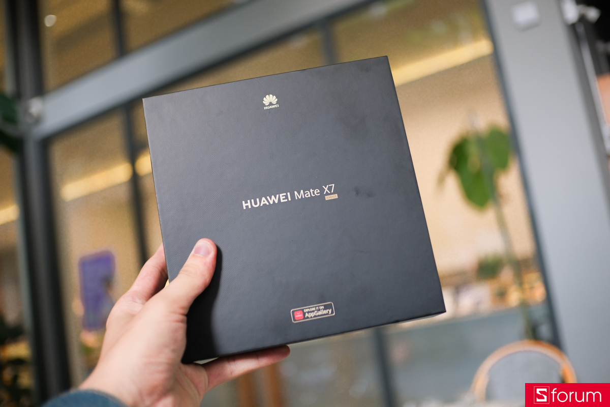 Trên tay Huawei Mate X7