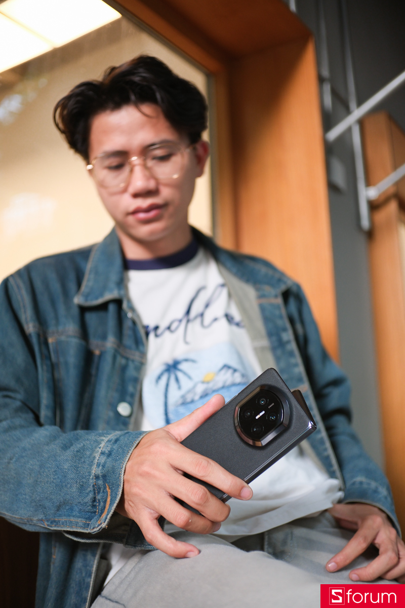 Trên tay Huawei Mate X7