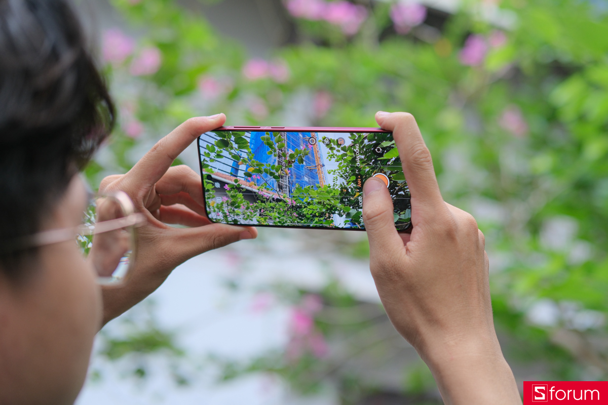 So sánh iPhone 17 vs OPPO Find X9 về màn hình