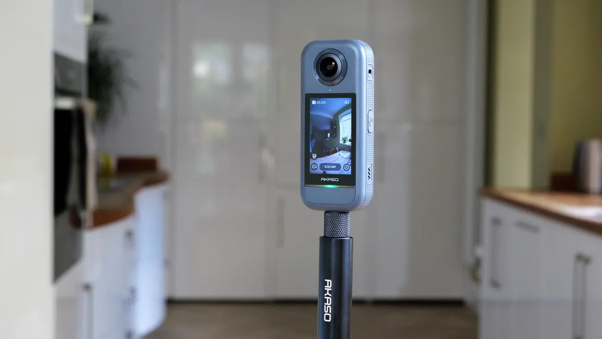 Black Friday Camera hành động Akaso 5.7K 360 Creator Edition