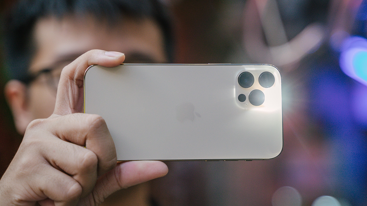 Tầm 7 - 8 triệu, nên mua iPhone nào ở thời điểm hiện tại?