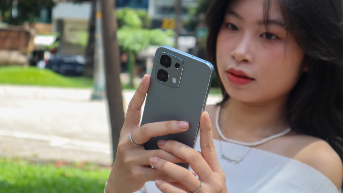 Điểm danh loạt điện thoại tầm trung, có pin khủng vừa cập bến thị trường Việt Nam