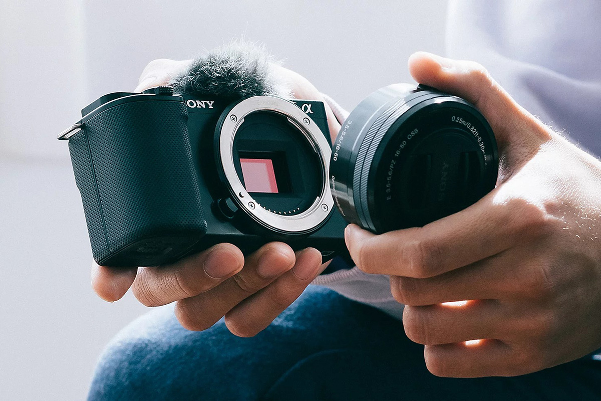 Black Friday máy ảnh Sony ZV-E10