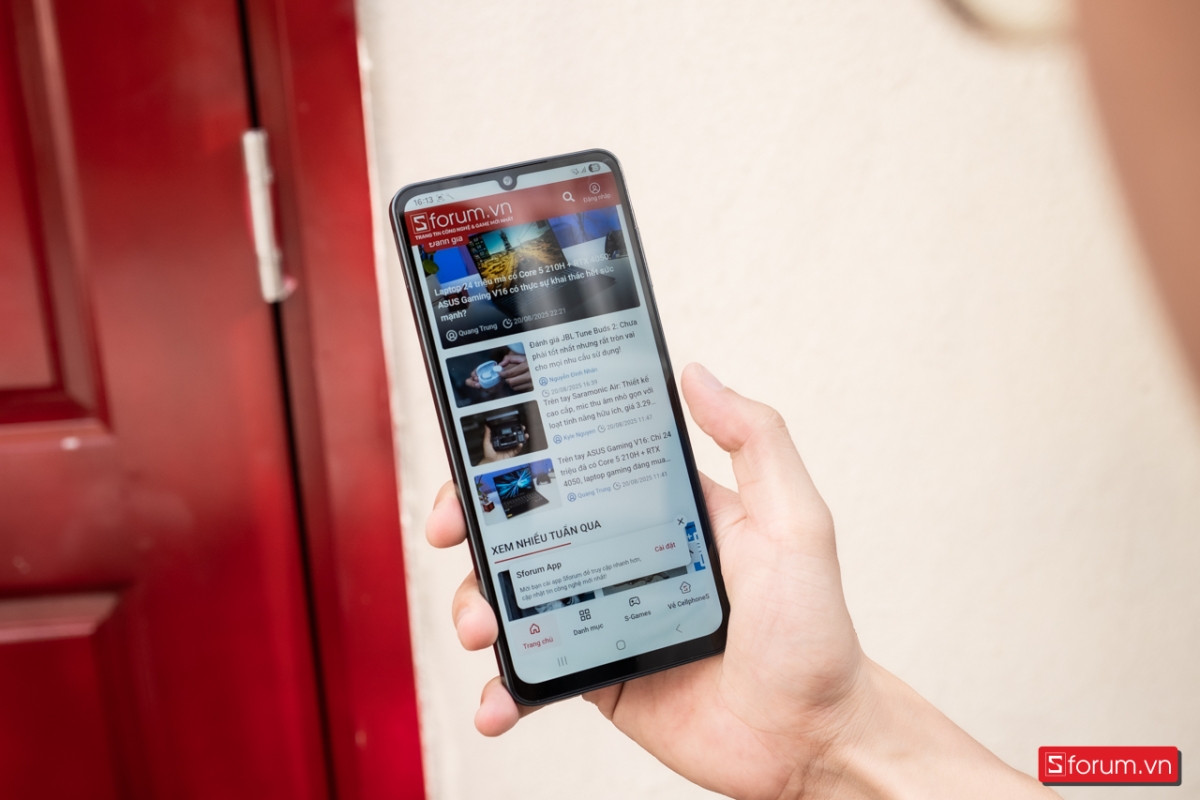 Trên tay Galaxy A07 cho thấy màn hình