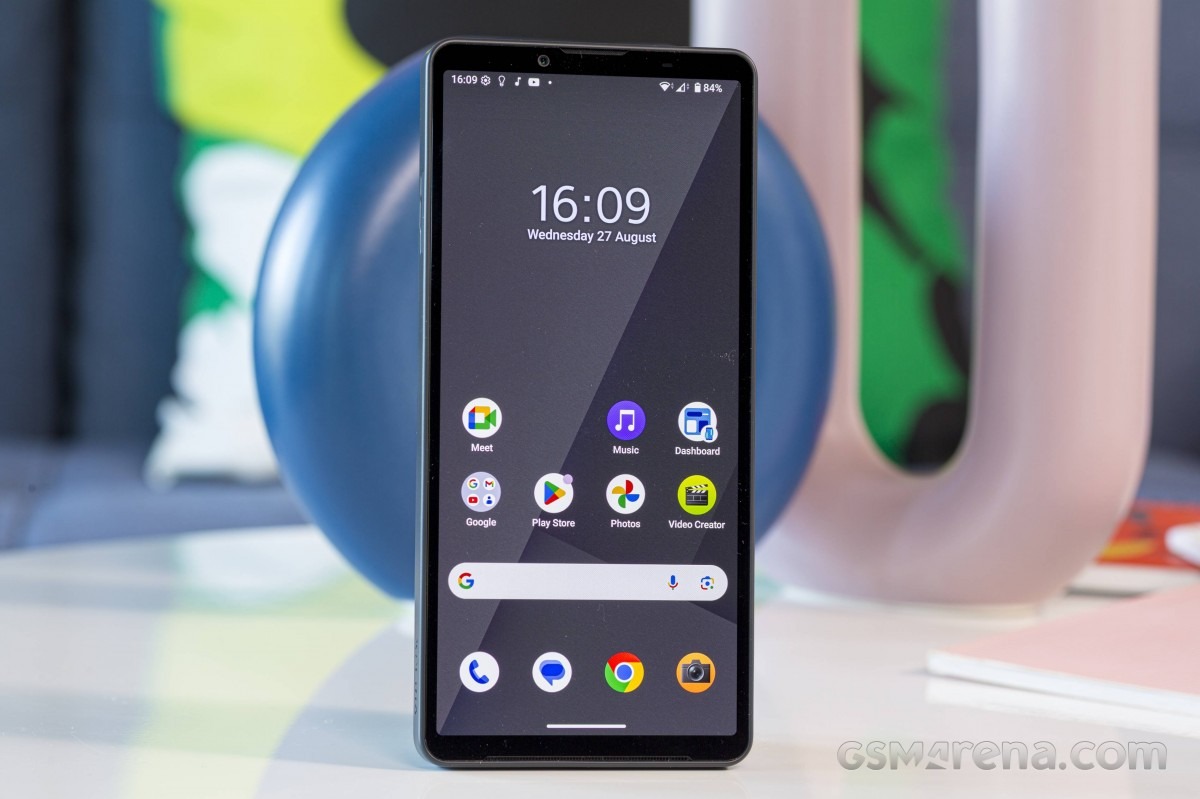 Sony Xperia 10 VII có gì mới về màn hình